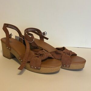 Brown Suede Women's Sandals‎